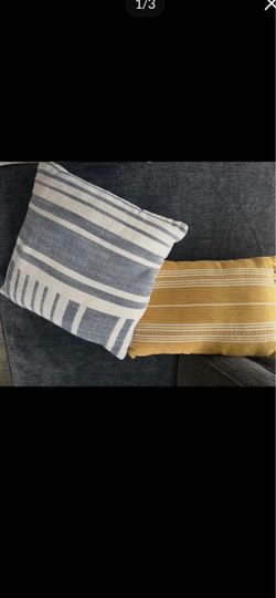 2 Decorative Pillows ( 2 for &10)
