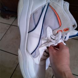 High top Tennis Shoes Size 9