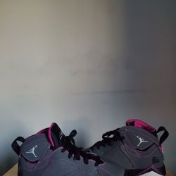 Air Jordan Girls Youth 7 Retro Valentine's Shoe