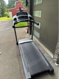 Free treadmill (not working)