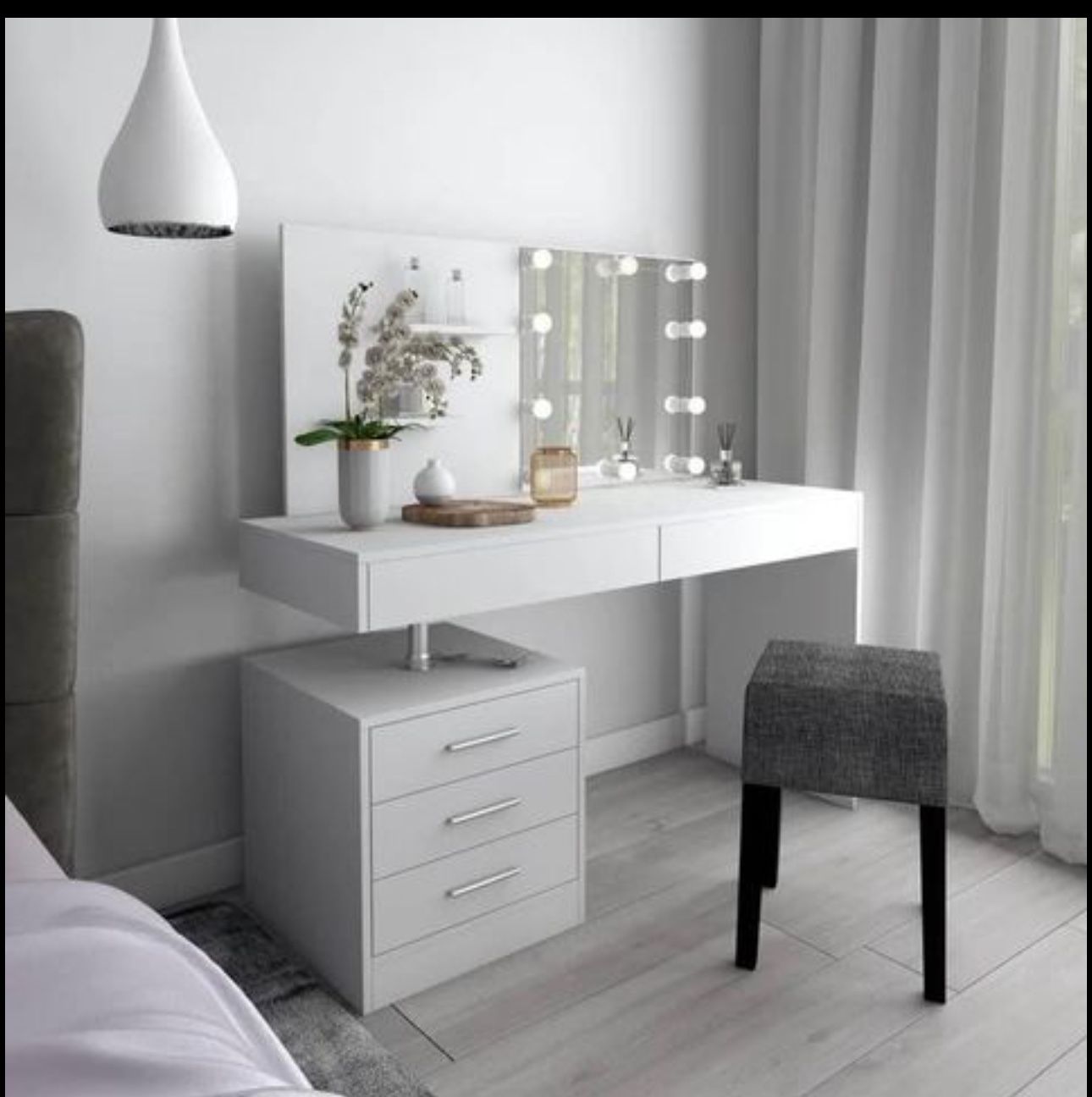 Beautiful Makeup Table New