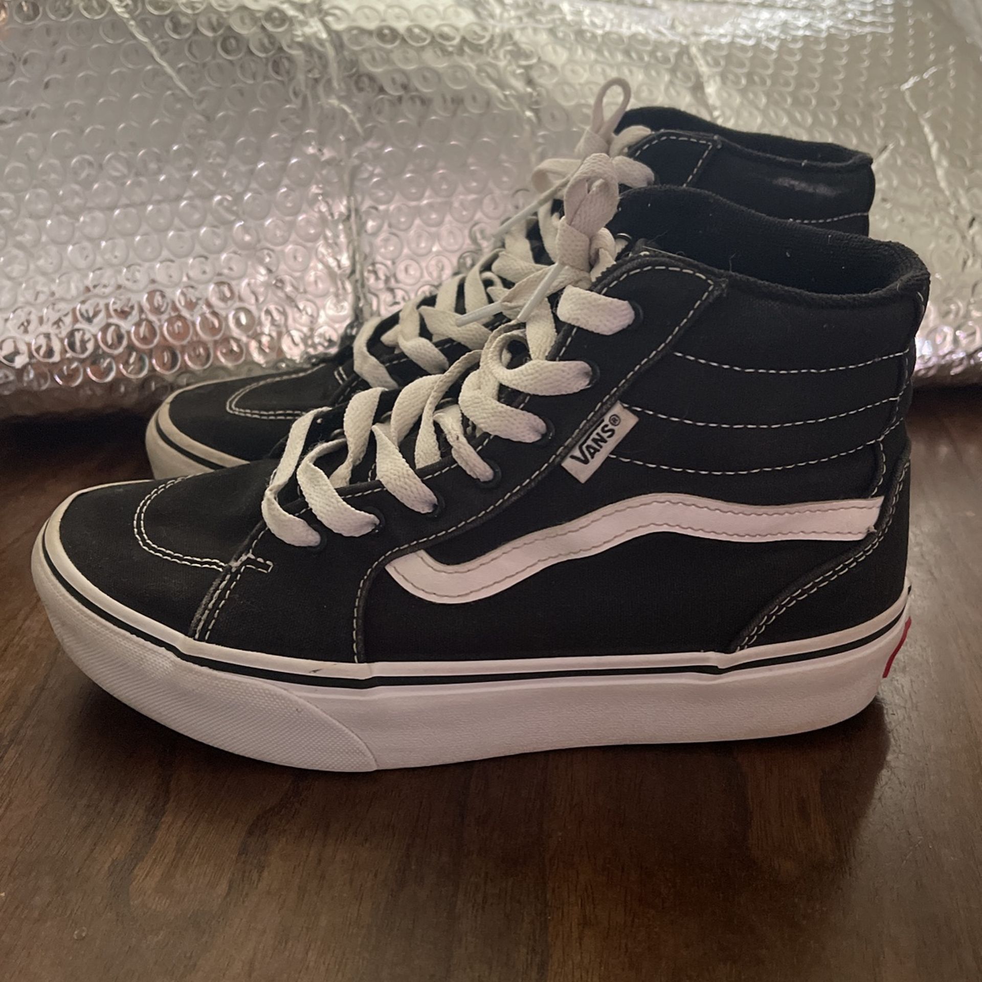Tenis Shoes