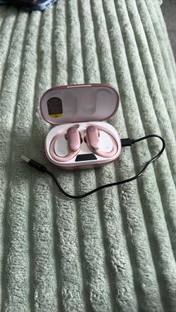 Earbuds