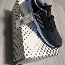 Adidas Stella McCartney Women’s Tennis Shoes 6.5  