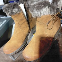 Brand New Spring Step Suede & Faux Fur Warm Boots