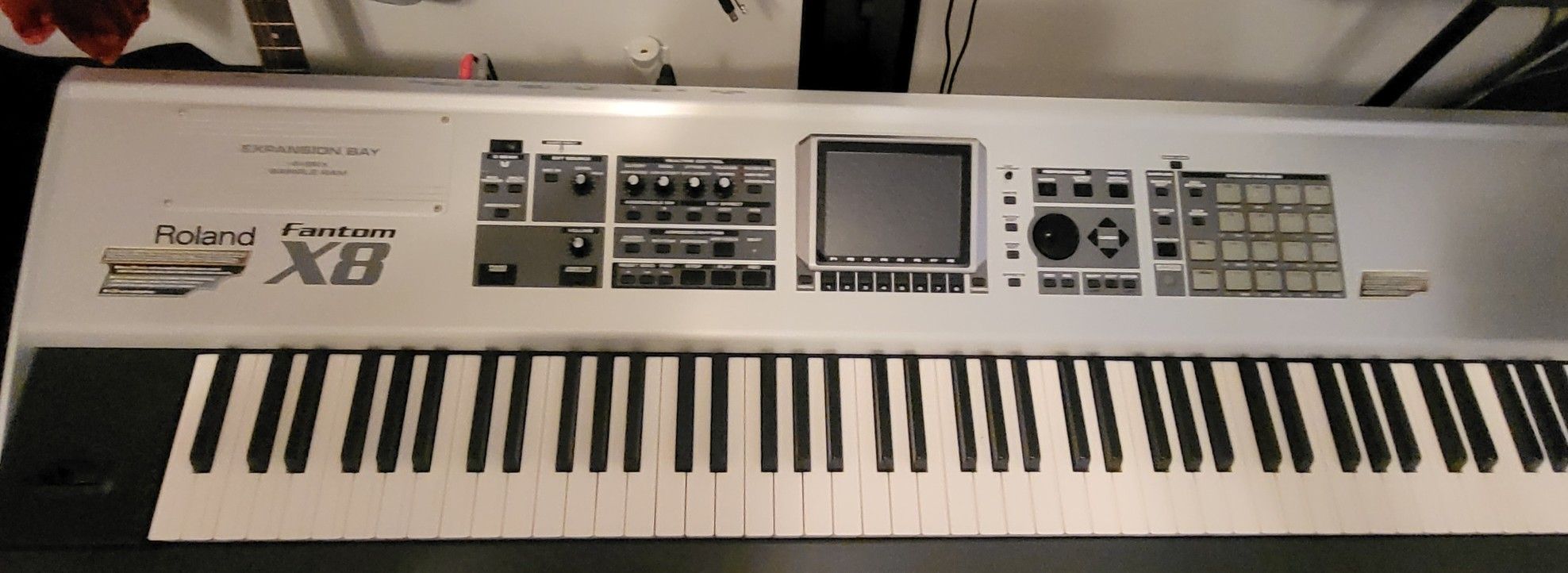 Roland Fantom-X8 Fully Weighted 88-Key Workstation Keyboard