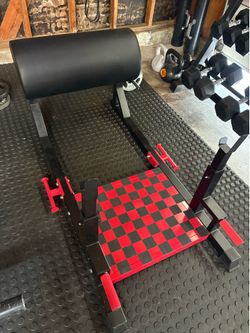 Hip thrust platform, glute bridge machine
