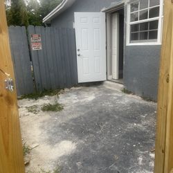 1bed/1bath - Small Kitchen 
