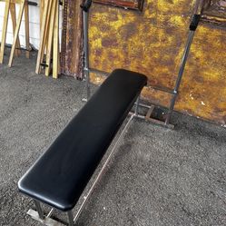 Weight bench