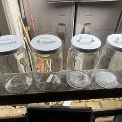 4/ 2 Litters Glass Containers