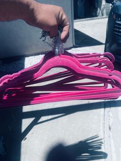 100 pink non slip felt adult hangers bundles of 20