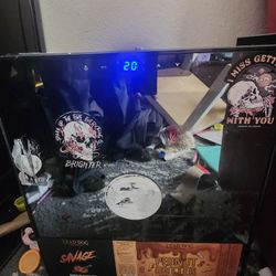 Mini Fridge/beverage Fridge