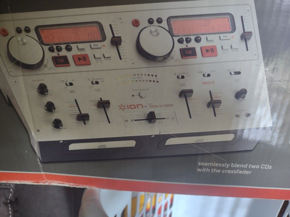 Digital DJ Station