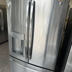 GE French Doors Refrigerator 