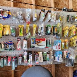 Fishing Gear Rods Reels Lures Nets 