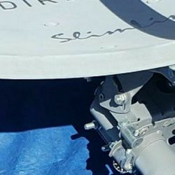 Directv Slimline Satelite Antenna Dish