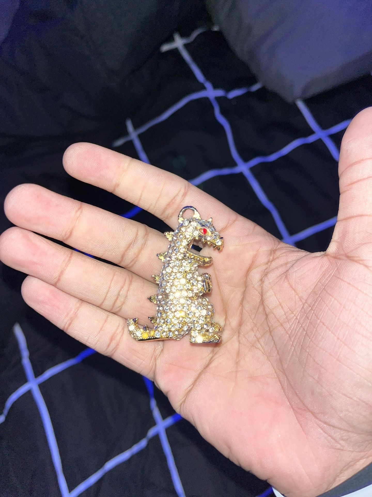Piece of sprayground chain