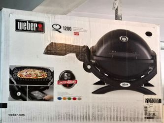 Weber Q 1200 Gas Grill / New in the box