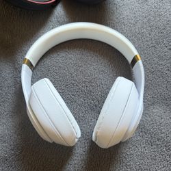 Beats Studio 3