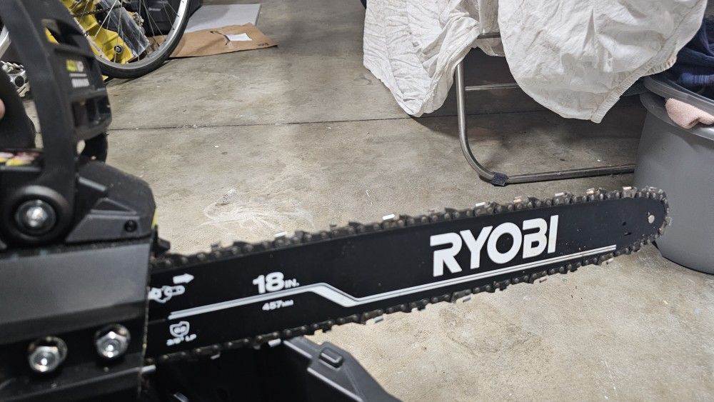 Ryobi 40V HP Brushless 18 in. Cordless Chainsaw Kit