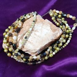 Fabulous 4 Strand Stone/glass Beaded Choker