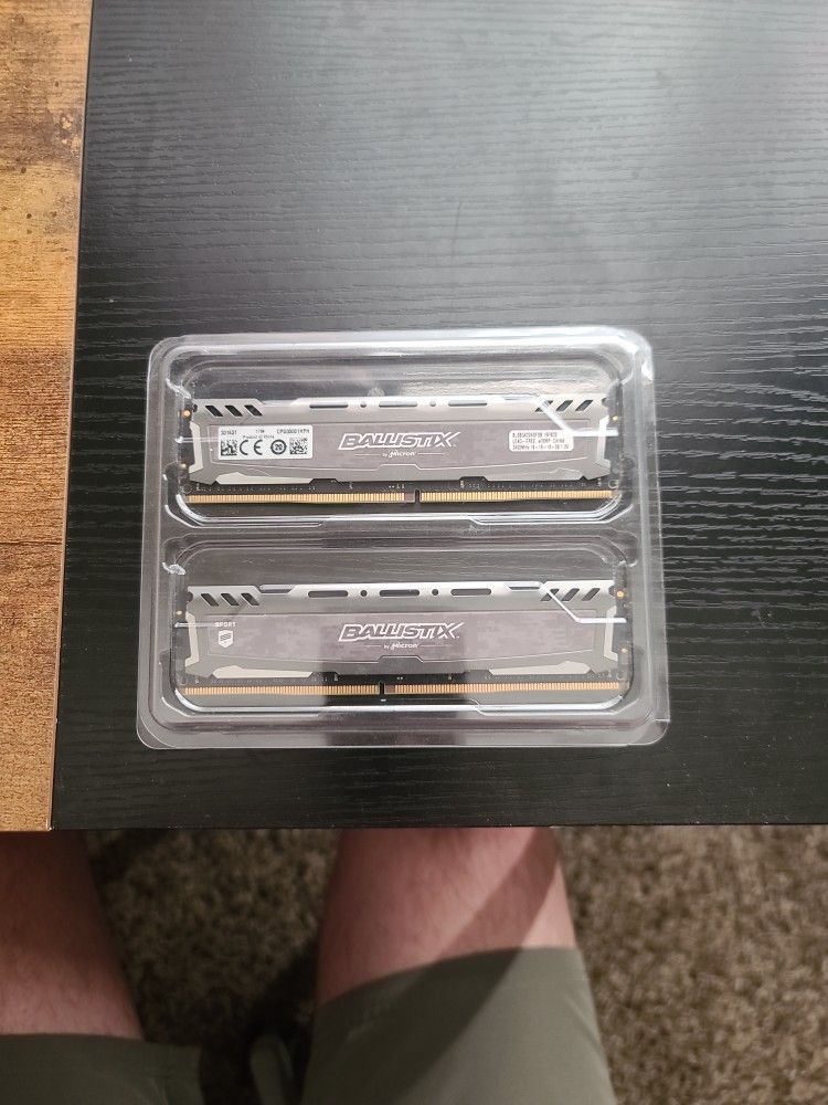 Ballistix ddr4 Ram / 8gb 2400mz (16gb Total)