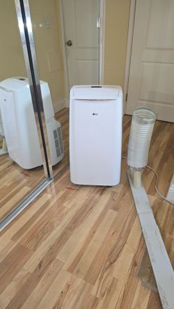 Portable air conditioner by LG model LP1018WNR. 10,000 BTU in excellent working condition.