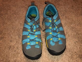 Keen Size 7 Blue/Yellow Women’s Shoes