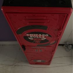 Chicago Bull 23 Red Jordan Locker 