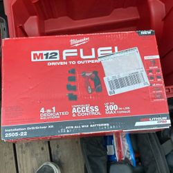 NEW Milwaukee M12 FUEL Installation Drill/Driver Kit 