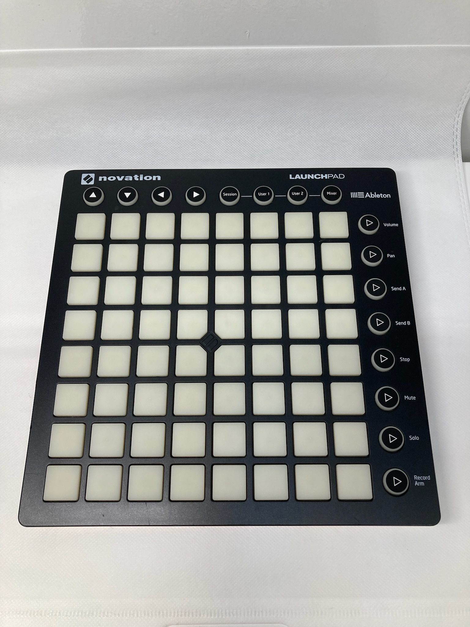 Novation Launchpad MK2 Ableton Live Controller (8x8 Grid)