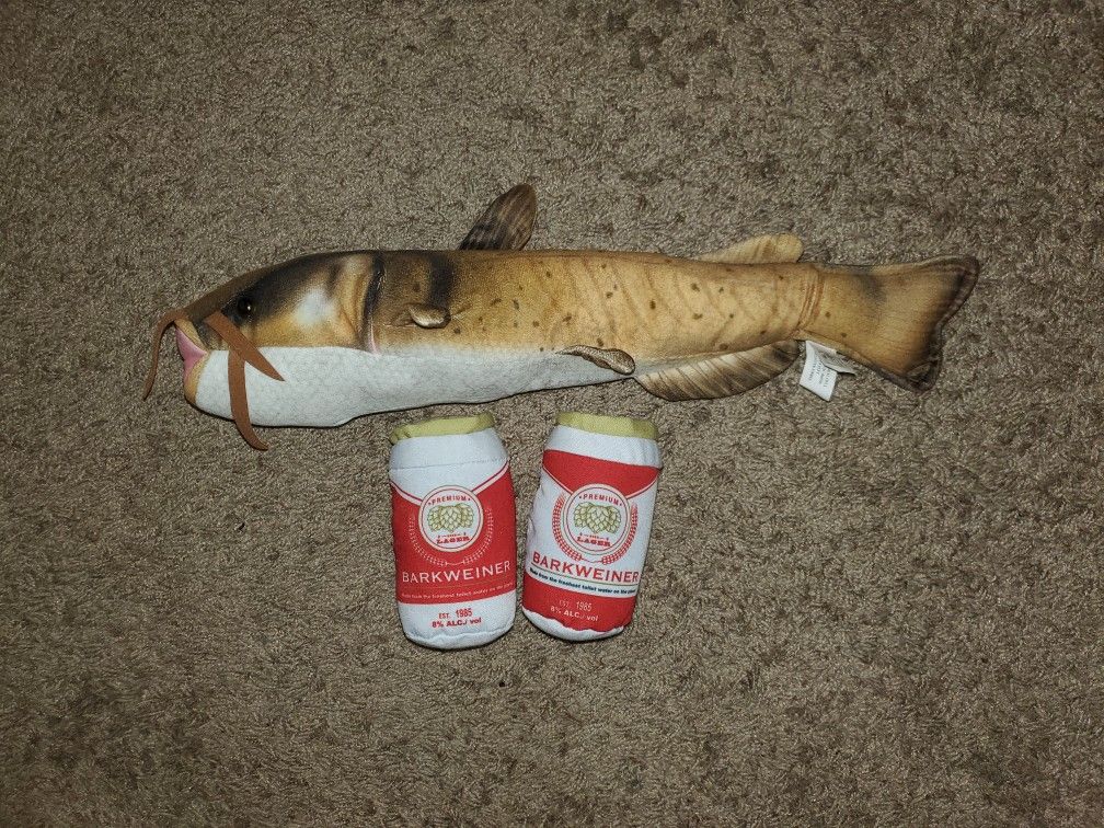 Dog Toy Lot Of A Cat Fish Plush + 2 Beer Cans