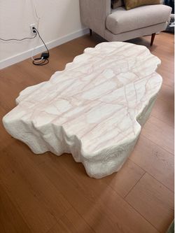 Einar faux marble jagged edge stone table