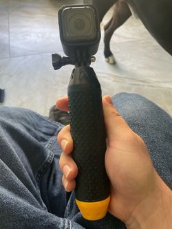 GoPro Hero 5 Session Action Camera with Floating Hand Grip
