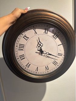 Wall decor clock