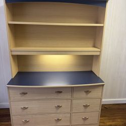 6 Drawer Dresser / Desk w/ Lighted Bookshelf / Coffee Bar - Ex. Cond. - Marietta, Pa Pick Up
