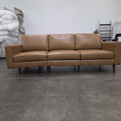 New Years Sale‼️ Leather Couch- Free Delivery‼️