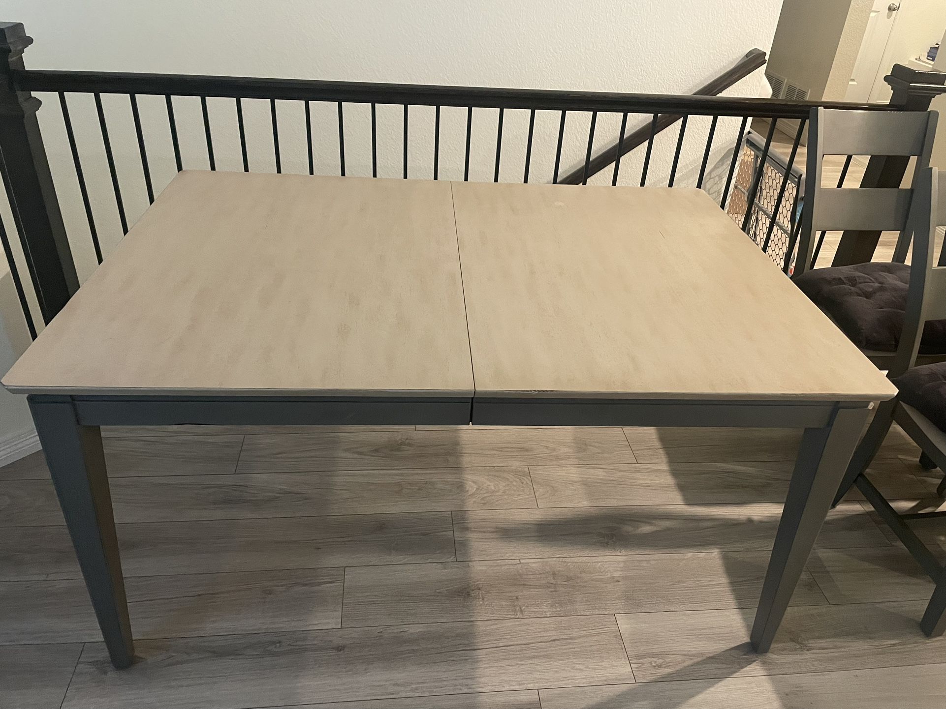 Grey And White Table With 4 Chairs