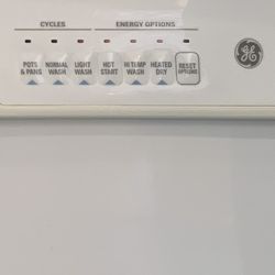 G E Dishwasher White 