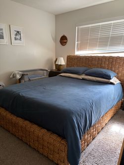 Williams Sonoma Home Sonoma bed