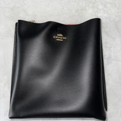 Coach Mollie Bucket Bag