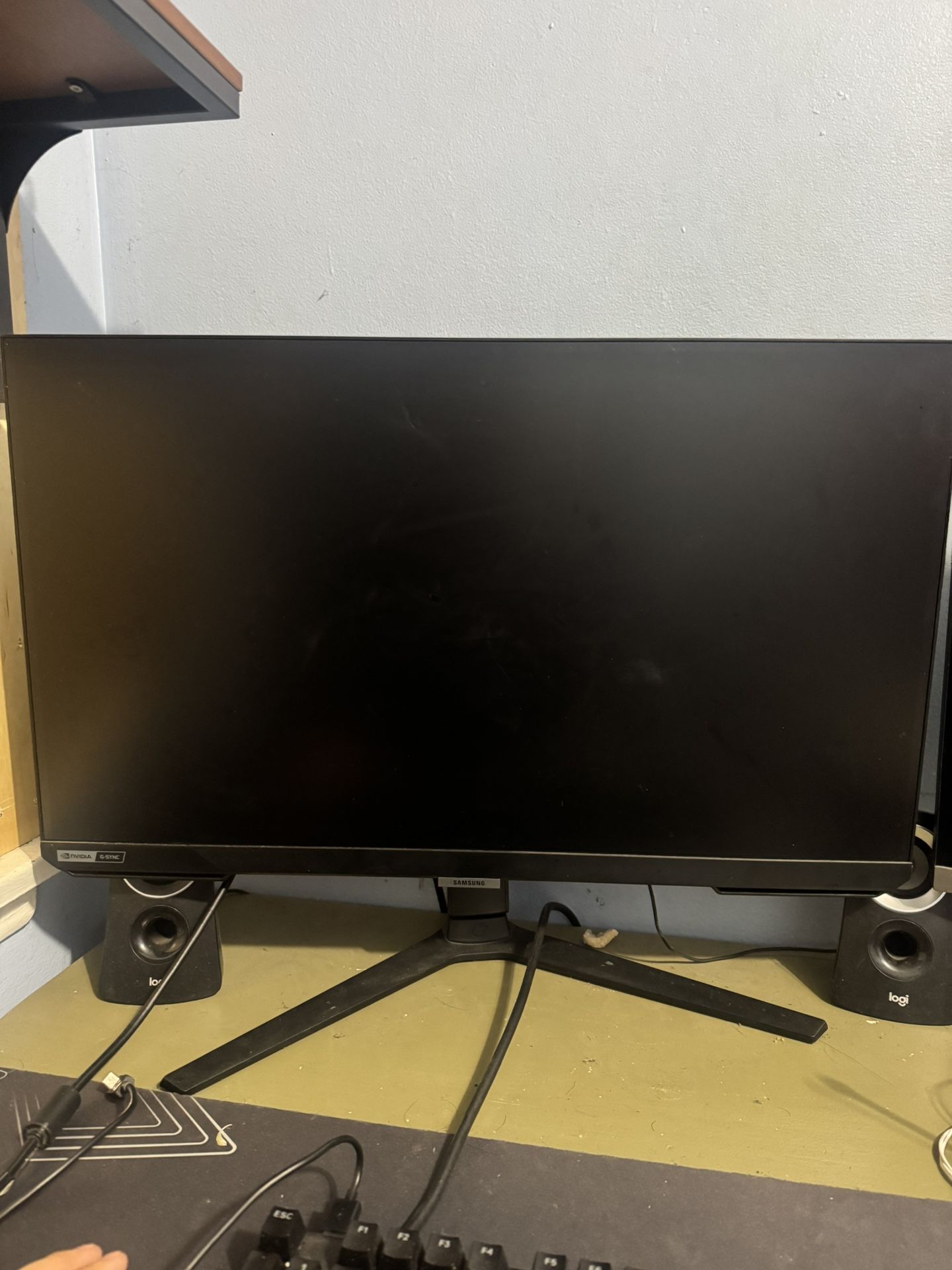 Samsung Odyssey G4 1080p 240hz Gaming Monitor 27in
