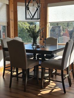 Dining table with chairs!