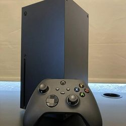 Selling Xbox Series X in Perfect Condition – Price Negotiable