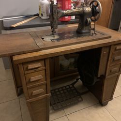 White Sewing Machine