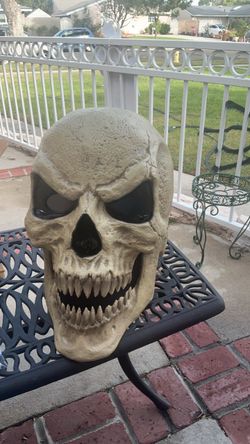 12 foot skeleton head replacement,brand new