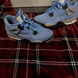 Jordan 4 University Blue 