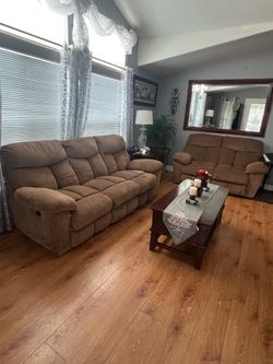 Sofá and love seat