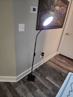 Flexible dimmable lamp stand. Great for office, bedroom, living room.