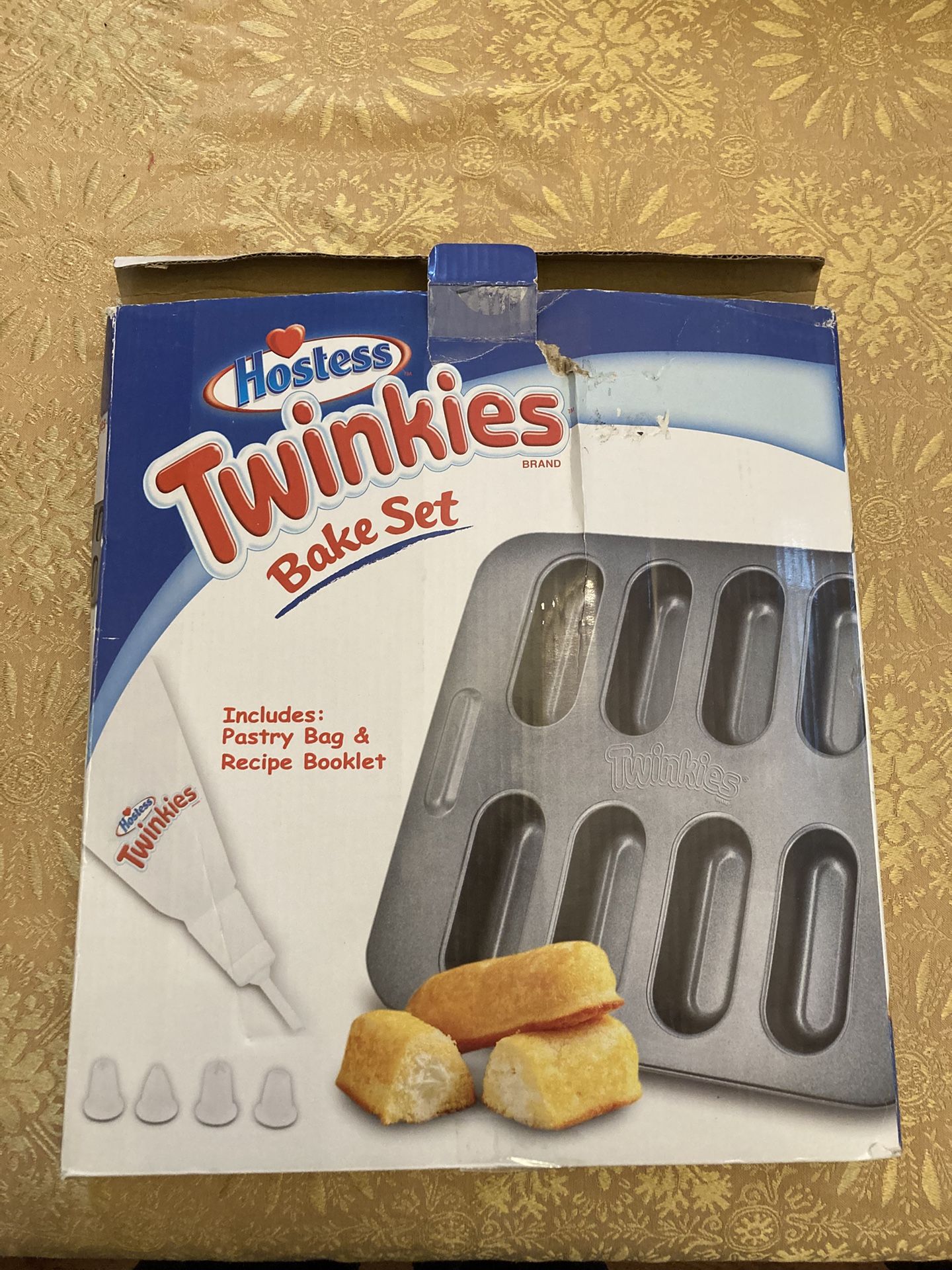 RARE Twinkies Bake Set